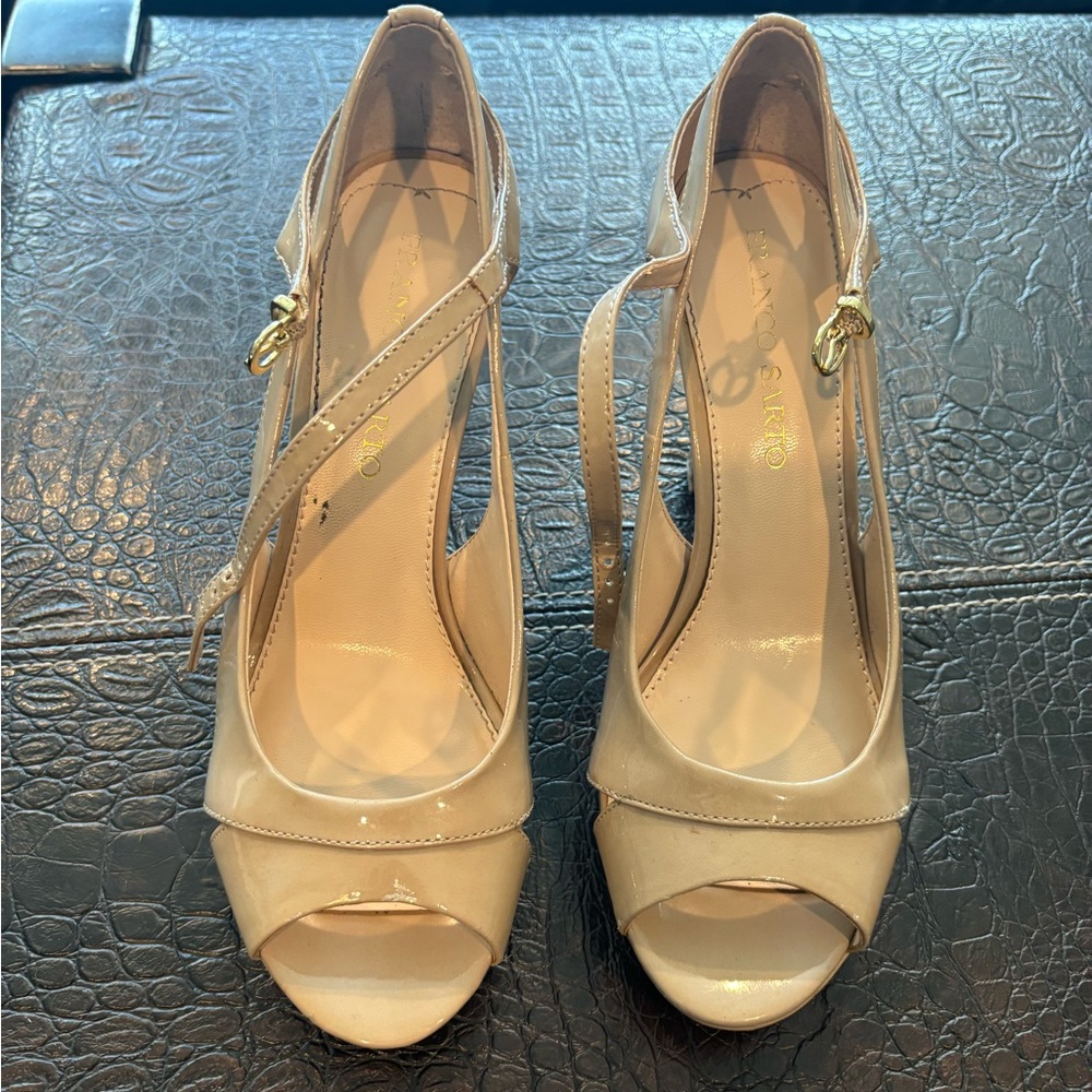 Women’s tan high heel